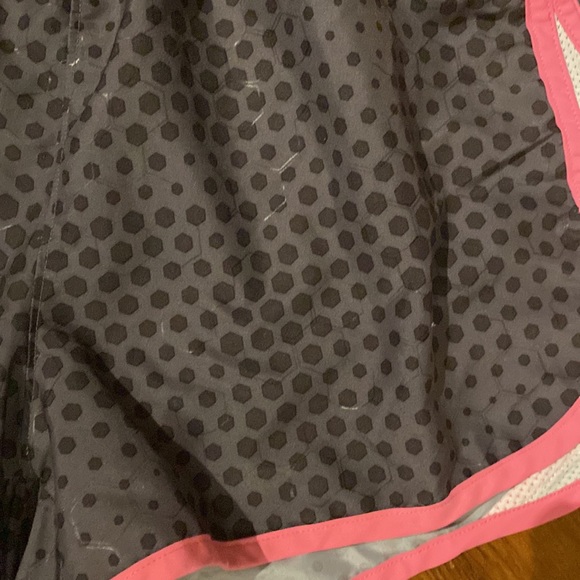 Under Armour Shorts - Picture 3 of 5